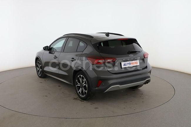 Usado Ford Focus Active 125 CV (91 kW) 2022 Gris Berlina