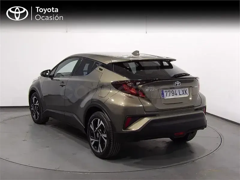 Usado Toyota C-HR Advance 122 CV (89 kW) 2022 Negro SUV