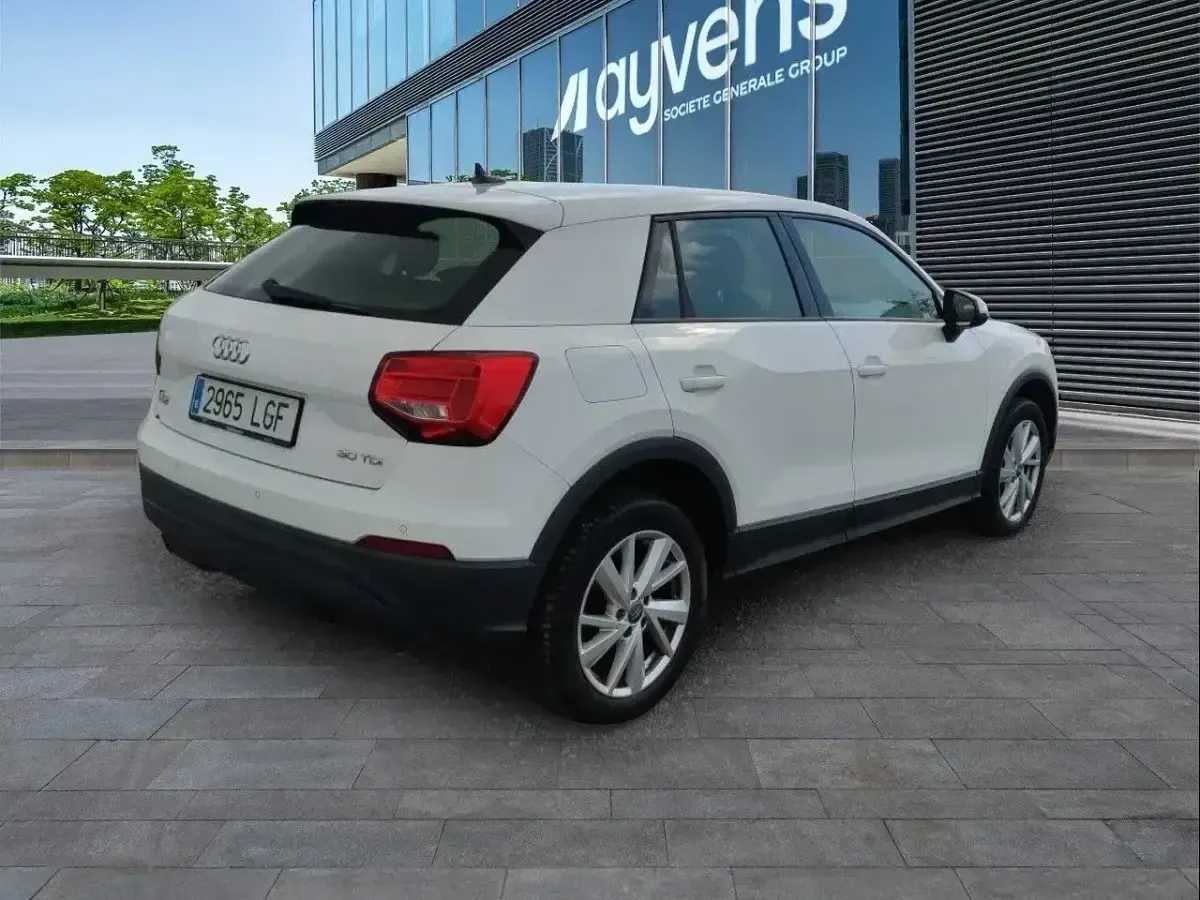 Usado Audi Q2 Advanced Plus 116 CV (85 kW) 2020 Blanco SUV