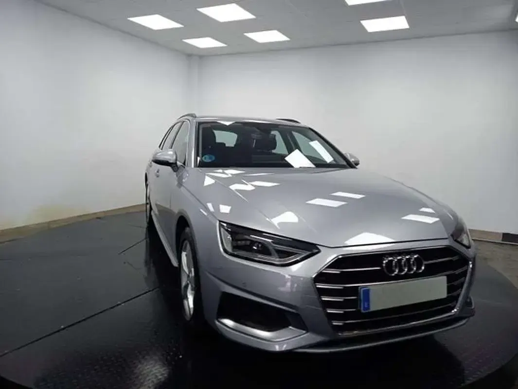 Usado Audi A4 Advanced Plus 163 CV (119 kW) 2021 Gris Familiar