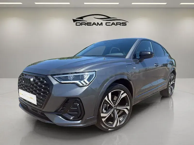 Usado Audi Q3 Sportback Exclusive 245 CV (180 kW) 2022 Gris / plata SUV