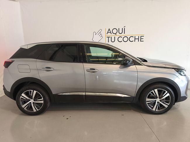 Usado Peugeot 3008 Allure 130 CV (95 kW) 2023 Gris SUV