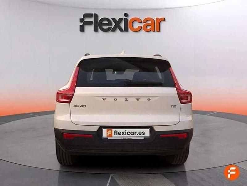 Usado Volvo XC40 Inscription 129 CV (94 kW) 2022 Blanco SUV