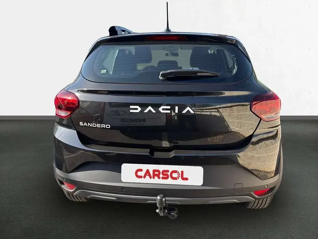Usado Dacia Sandero Essentiel 101 CV (74 kW) 2024 Negro Utilitario