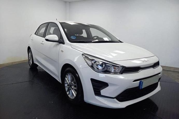 Usado Kia Rio 100 CV (73 kW) 2021