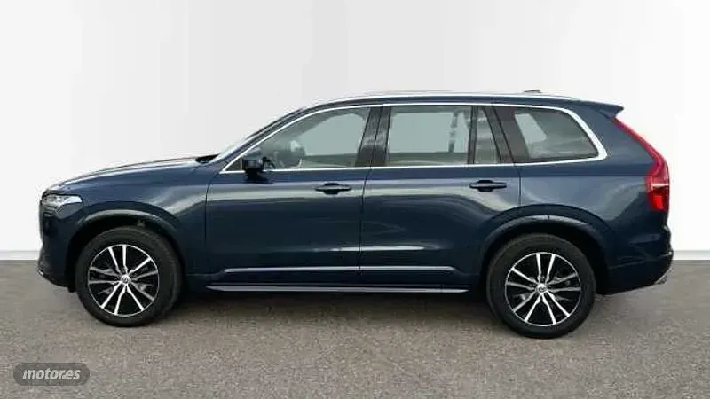 Usado Volvo XC90 Momentum 235 CV (172 kW) 2021 Azul SUV