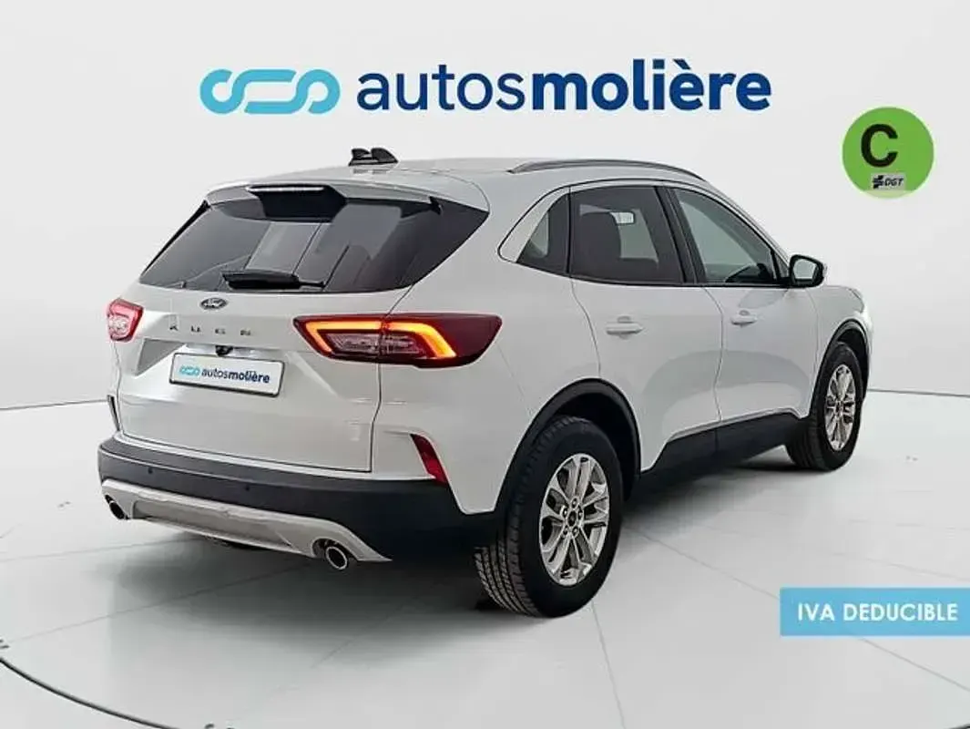 Usado Ford Kuga Titanium 150 CV (110 kW) 2025 Blanco SUV
