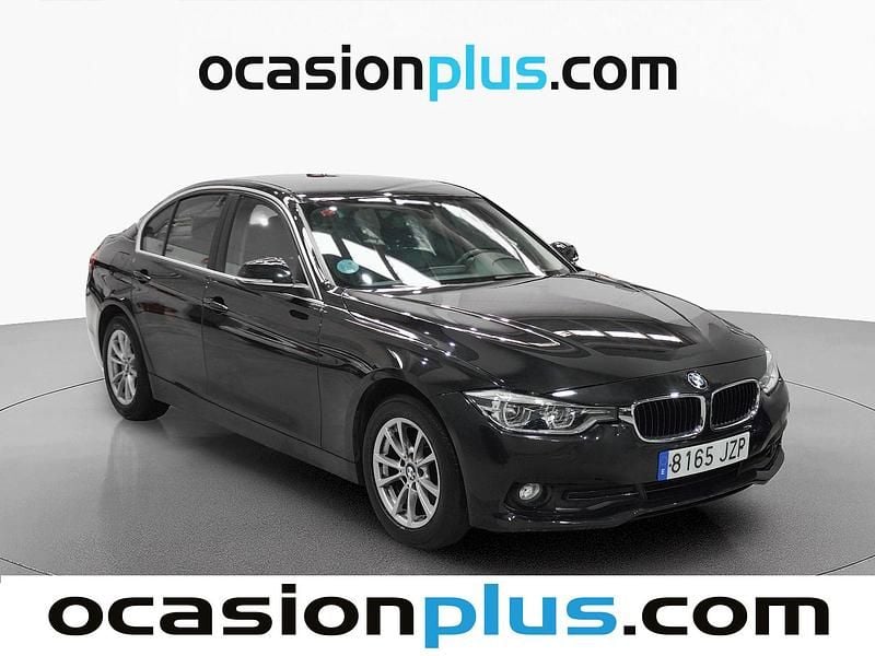 Usado BMW 318 150 HP (110 kW) 2017 Preto Sedan