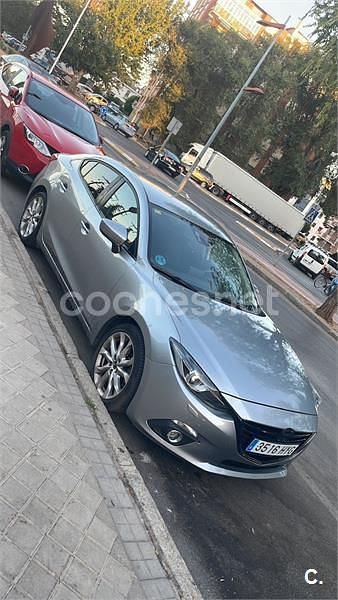 Usado Mazda 3 Luxury 150 CV (110 kW) 2014 Gris / plata Berlina