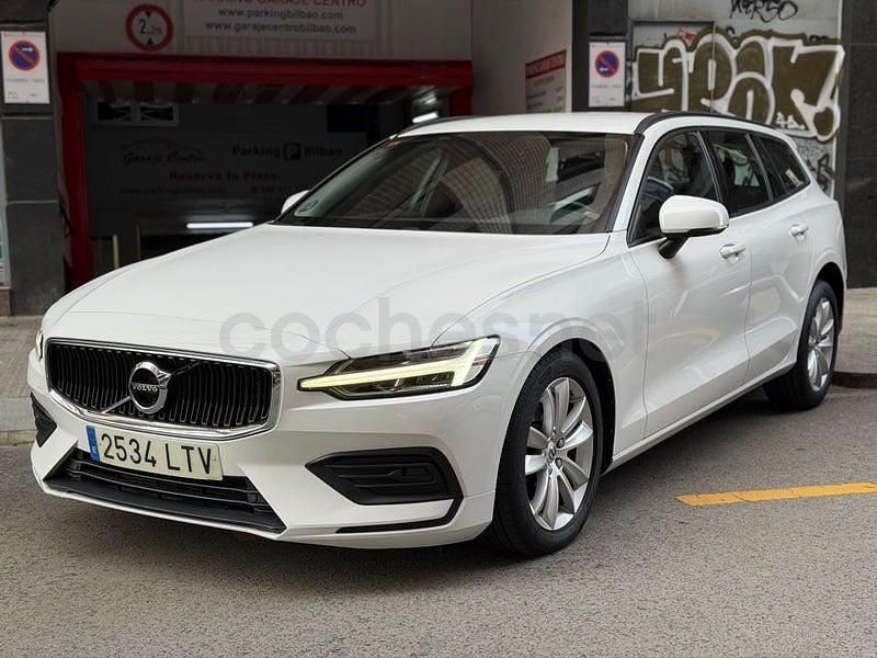 Usado Volvo V60 Momentum 197 CV (144 kW) 2021 Blanco Familiar