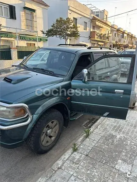 Usado Mitsubishi Montero Sport 115 CV (84 kW) 2004 Verde SUV