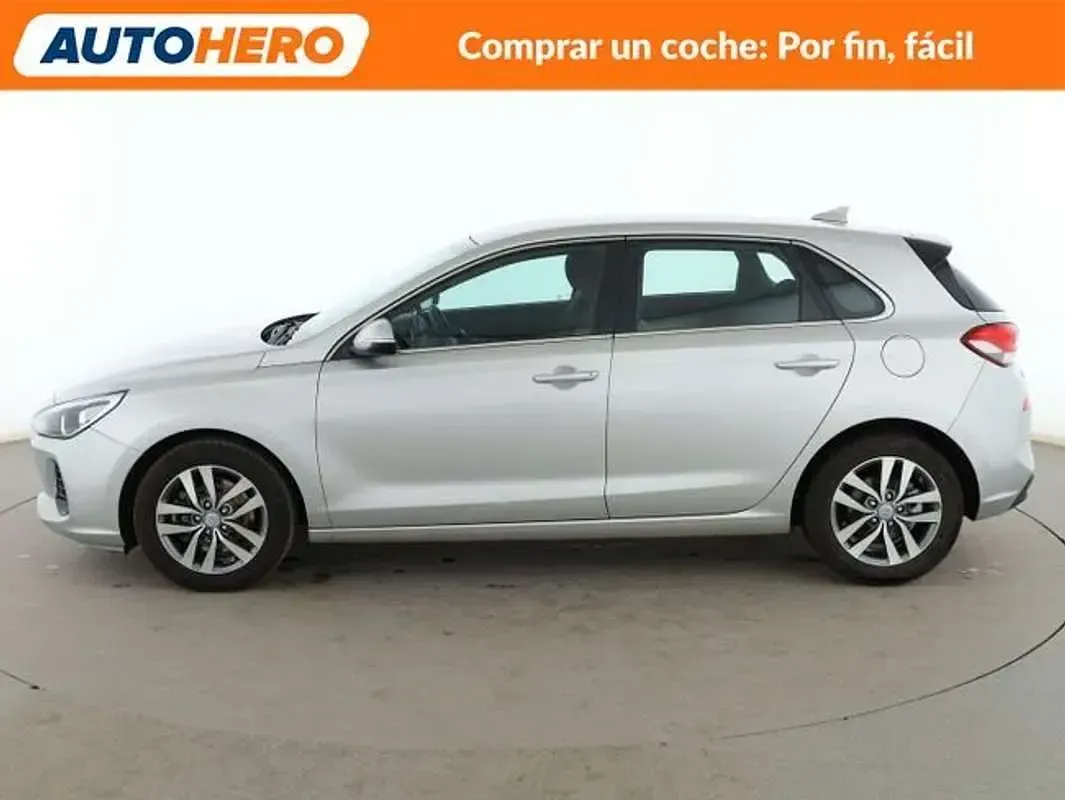 Usado Hyundai i30 140 CV (102 kW) 2017 Gris Utilitario