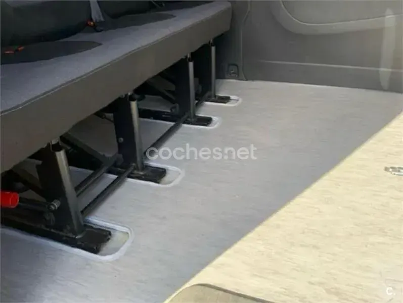 Usado Opel Vivaro 145 CV (106 kW) 2017 Gris / plata Monovolumen
