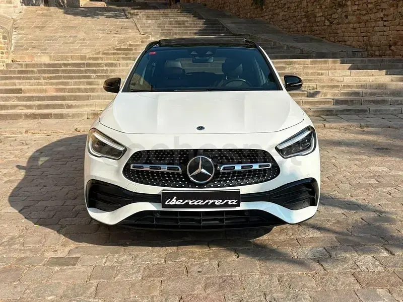 Usado Mercedes GLA220 190 CV (139 kW) 2020 Blanco SUV