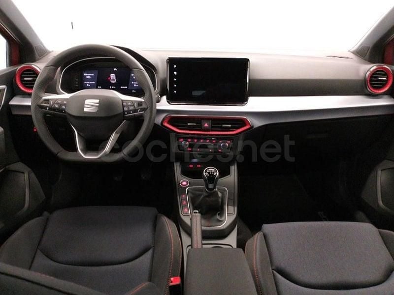 Usado Seat Ibiza FR 110 CV (80 kW) 2022 Rojo Utilitario
