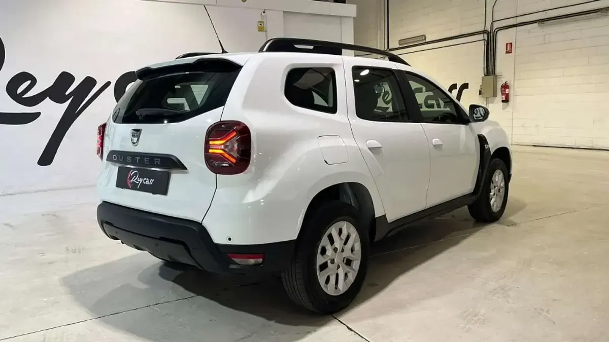 Usado Dacia Duster Comfort 116 CV (85 kW) 2022 Blanco SUV