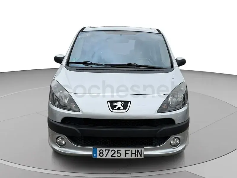 Usado Peugeot 1007 110 CV (80 kW) 2006 Gris / plata Monovolumen