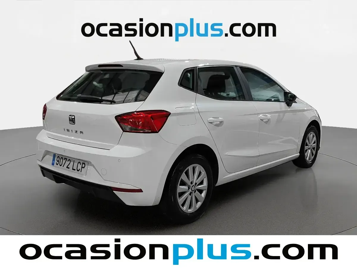Usado Seat Ibiza Style Plus 115 CV (84 kW) 2019 Blanco Utilitario