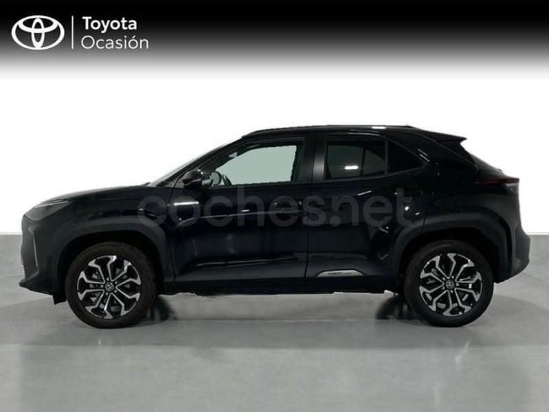 Usado Toyota Yaris Cross Active 130 CV (95 kW) 2025 Negro SUV