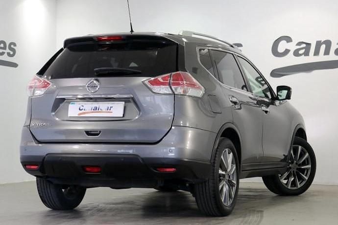 Usado Nissan X-Trail Tekna 131 CV (96 kW) 2016 Gris SUV
