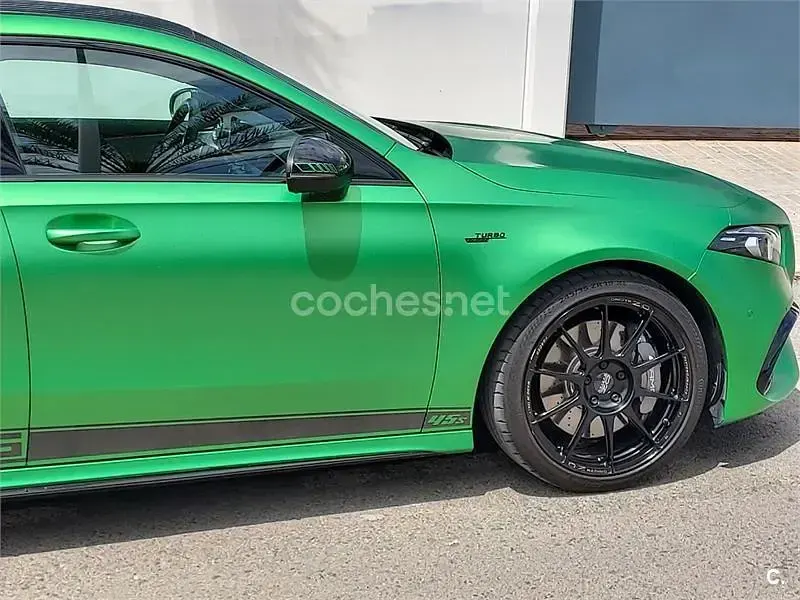 Usado Mercedes A45 AMG 421 CV (309 kW) 2020 Verde Utilitario