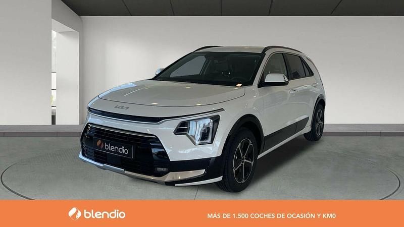 Usado Kia Niro 129 CV (94 kW) 2025 Blanco SUV