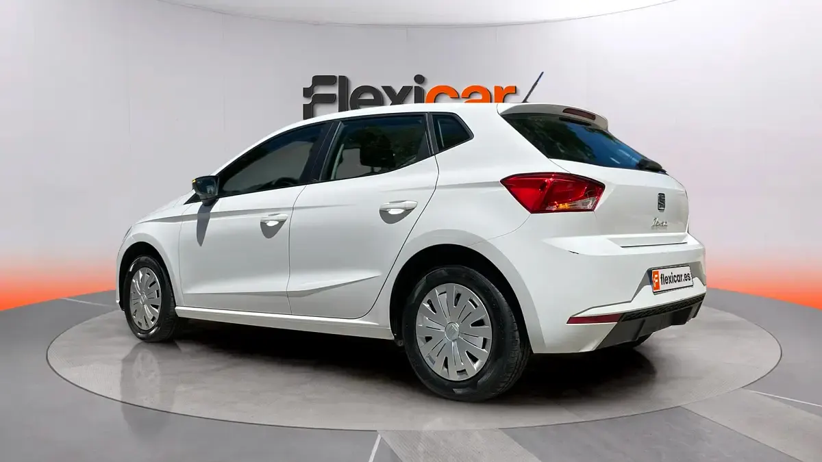 Usado Seat Ibiza Reference 80 CV (58 kW) 2024 Blanco Utilitario
