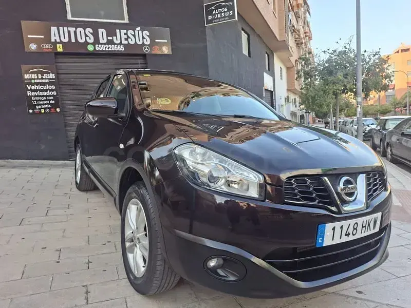 Usado Nissan Qashqai Visia 110 CV (80 kW) 2013 Negro SUV