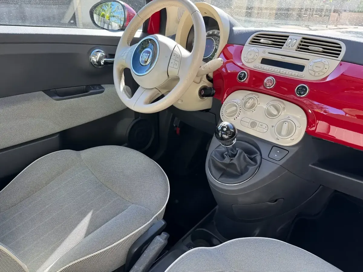 Usado Fiat 500 Lounge 69 CV (50 kW) 2012 Rojo Utilitario