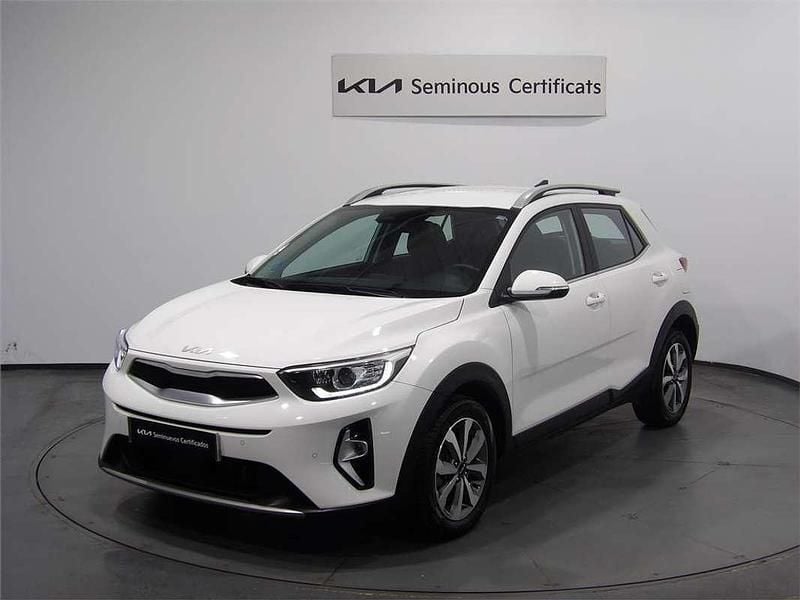 Usado 2024 Kia Stonic SUV | 17.630 € (Precio justo) - Imagen 1/4