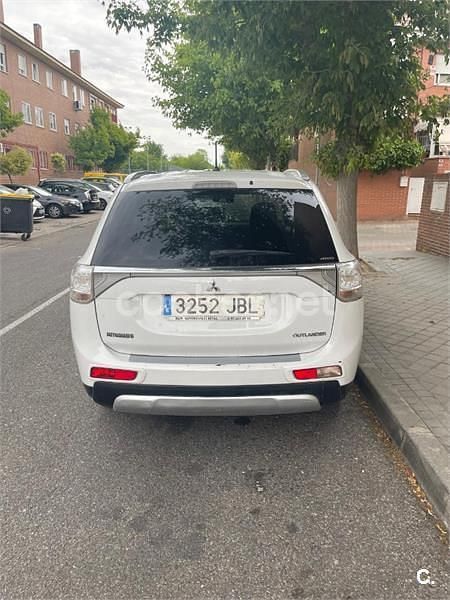 Usado Mitsubishi Outlander 150 CV (110 kW) 2014 Blanco SUV