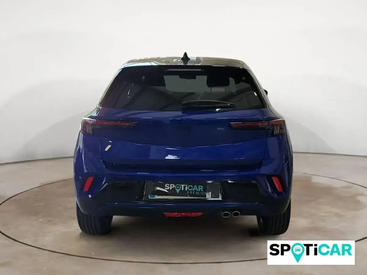 Używany Opel Mokka Edition 136 KM (100 kW) 2025 Niebieski SUV