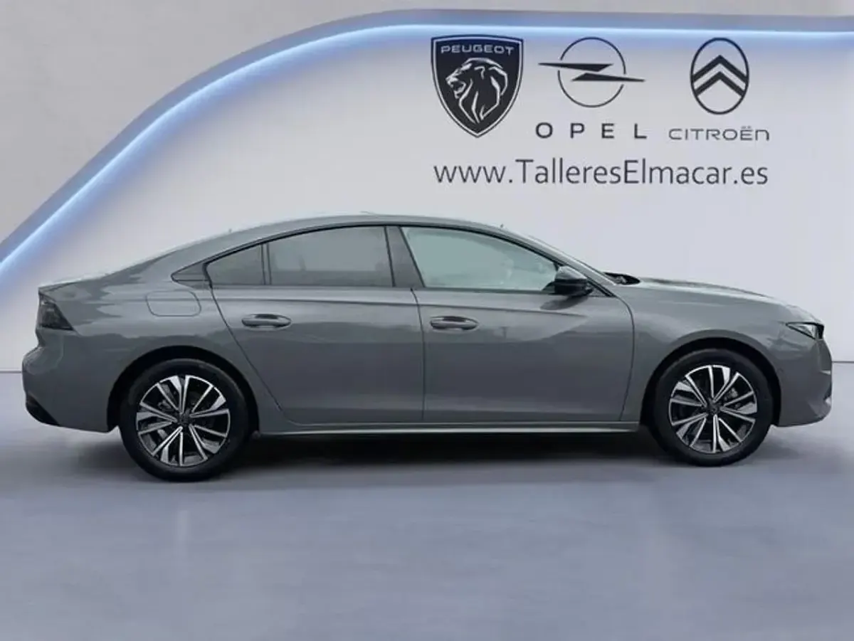 Usado Peugeot 508 Allure 130 CV (95 kW) 2024 Gris Berlina