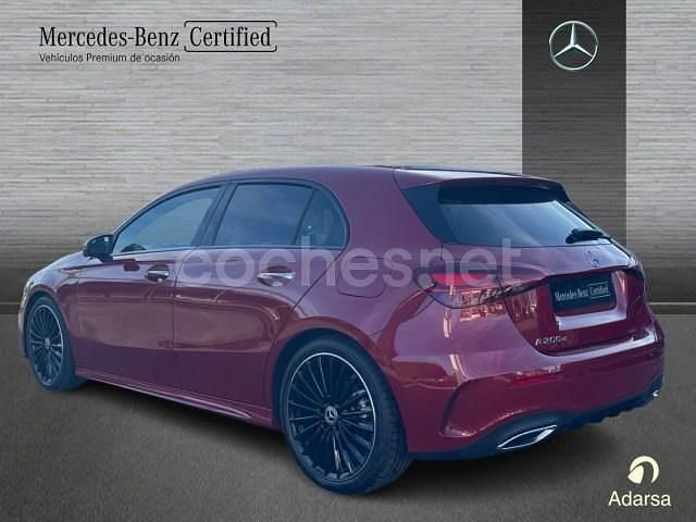 Nuevo Mercedes A200 150 CV (110 kW) 2025 Rojo Berlina