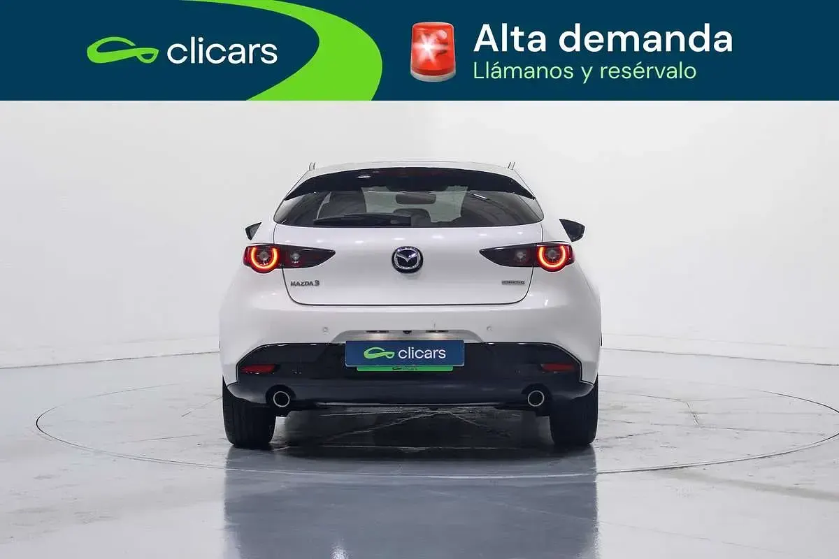 Usado Mazda 3 Homura-Line 122 CV (89 kW) 2022 Blanco Utilitario