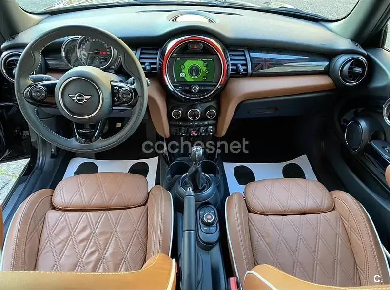 Usado Mini Cooper 136 CV (100 kW) 2018 Negro Utilitario