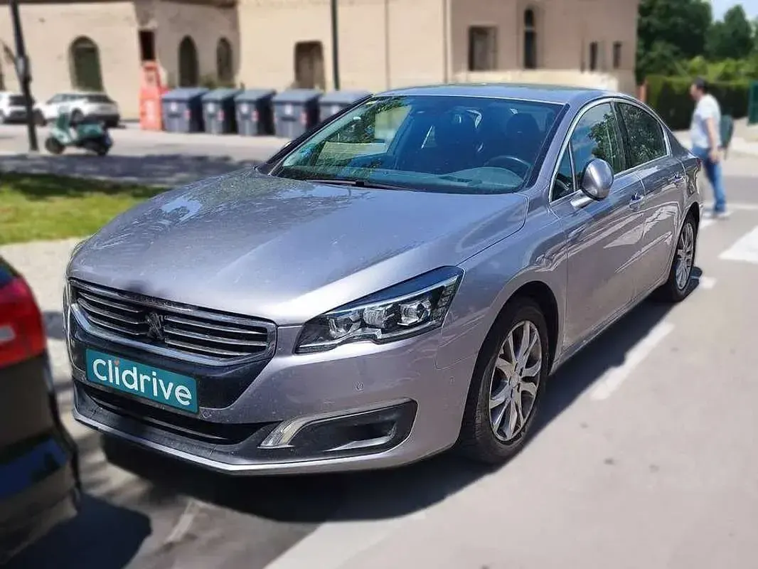 Usado Peugeot 508 Allure 150 CV (110 kW) 2014 Gris Berlina