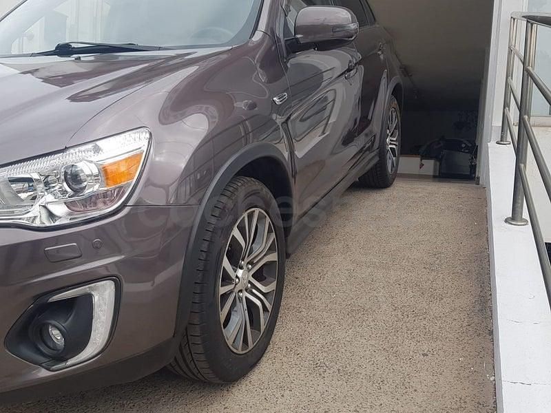 Usado Mitsubishi ASX Motion 117 CV (86 kW) 2015 Marrón SUV