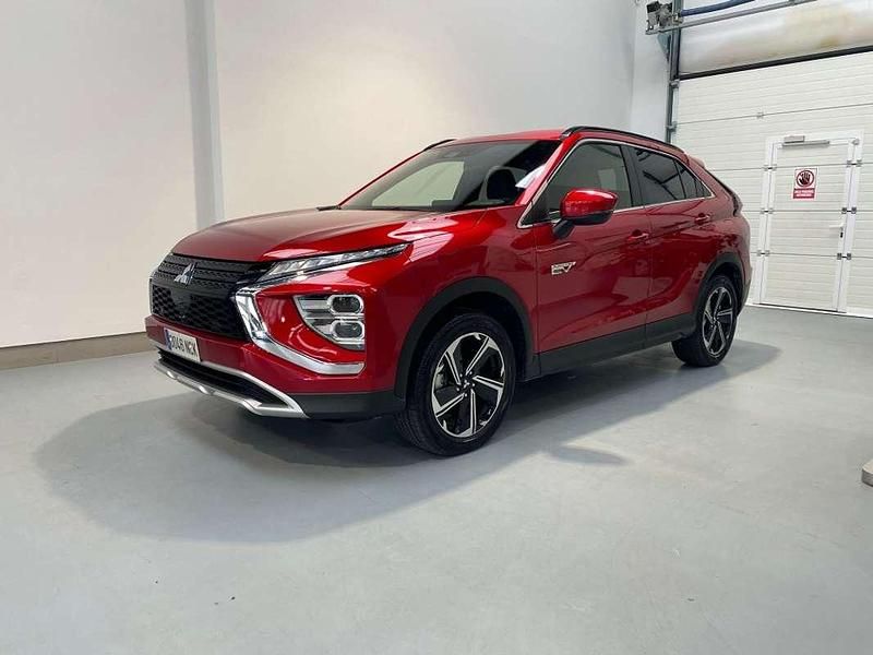 Usado Mitsubishi Eclipse Cross 188 CV (138 kW) 2025 Rojo SUV