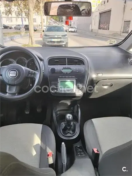 Usado Seat Altea 105 CV (77 kW) 2007 Blanco Monovolumen