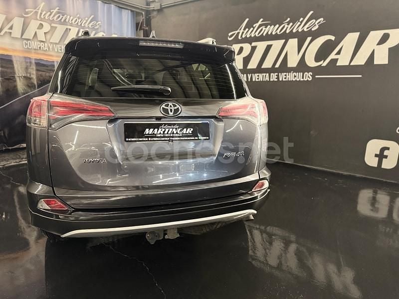 Usado Toyota RAV4 Business Edition 143 CV (105 kW) 2016 Gris / plata SUV