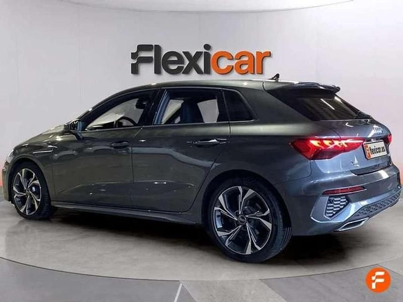 Usado Audi A3 Sportback S-Line 150 CV (110 kW) 2024 Gris Utilitario