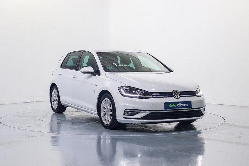 Usado VW Golf VII Advance 130 CV (95 kW) 2018 Blanco Berlina