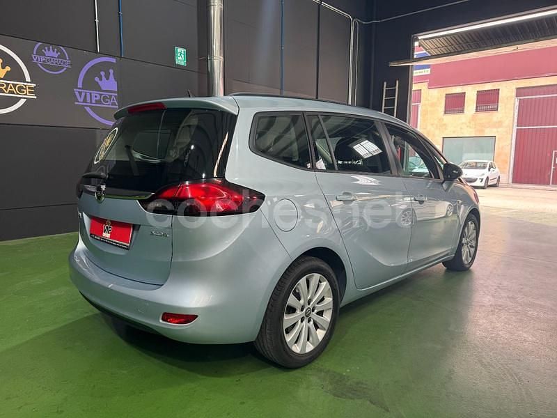 Usado Opel Zafira Tourer Selective 130 CV (95 kW) 2014 Gris / plata Monovolumen
