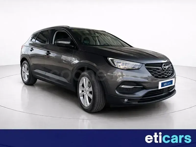 Usado Opel Grandland X Selective 130 CV (95 kW) 2018 Gris / plata SUV