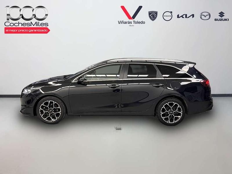 Usado Kia Ceed Style 101 CV (74 kW) 2025 Negro Utilitario