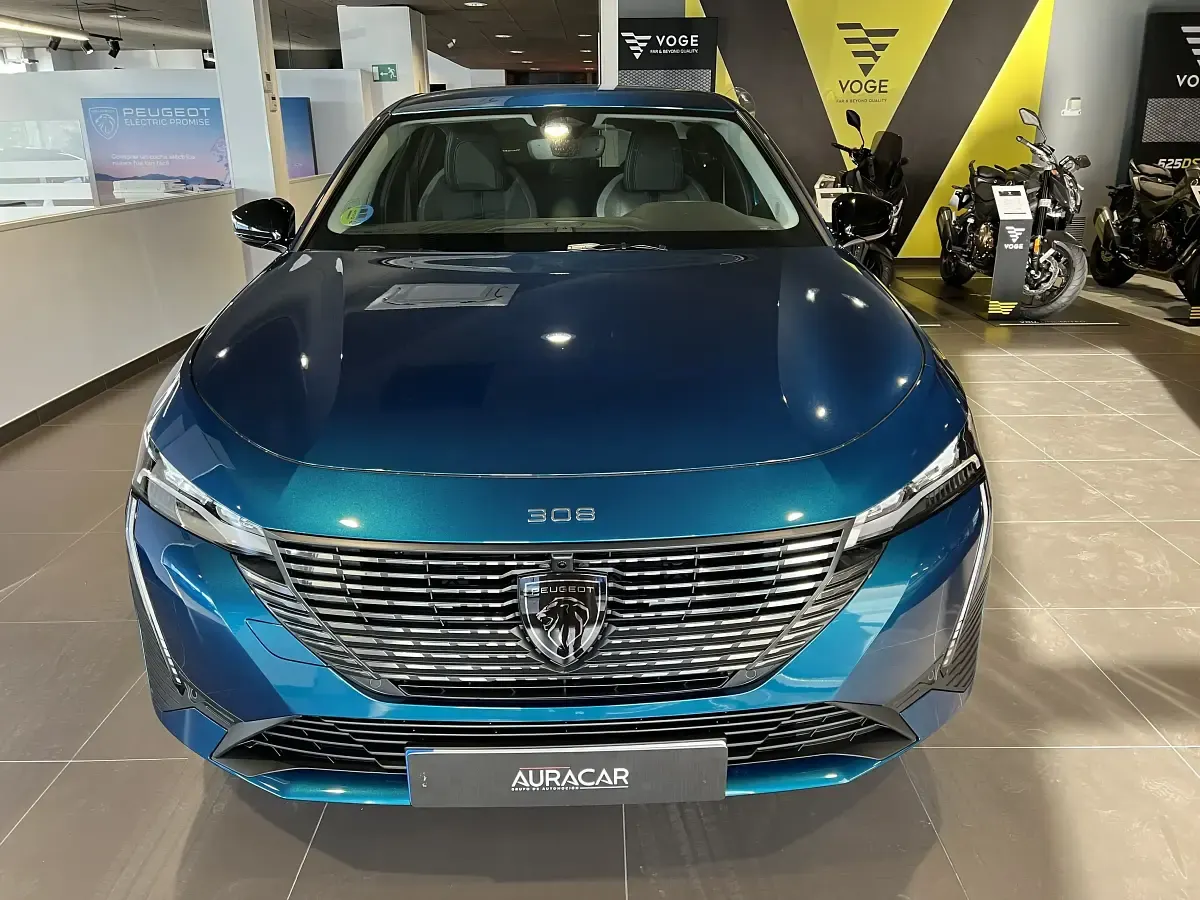Usado Peugeot 308 Allure 145 CV (106 kW) 2025 Azul Berlina
