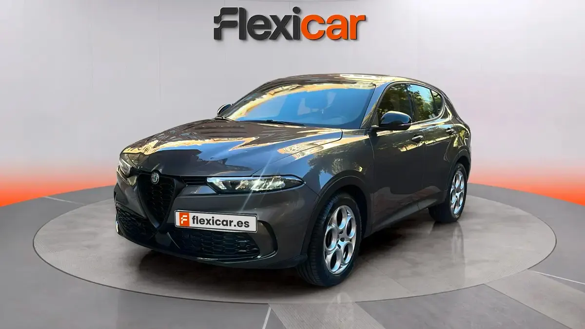 Usado Alfa Romeo Tonale Sprint 131 CV (96 kW) 2023 Gris SUV