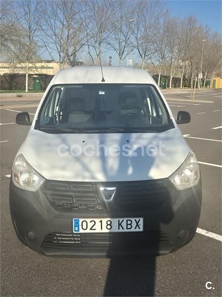 Usado Dacia Dokker Ambiance 75 CV (55 kW) 2017 Blanco Monovolumen