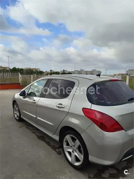 Usado Peugeot 308 Premium 110 CV (80 kW) 2008 Beige Berlina
